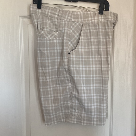 Lululemon Plaid Shorts - Picture 4 of 4